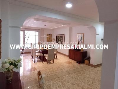 Apartamento de 3 alcobas en venta en Laureles, Medellín, 180 m² · foto 19 de 20