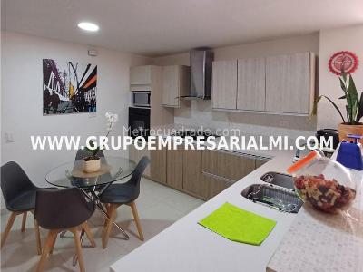 Apartamento de 3 alcobas en venta en Laureles, Medellín, 180 m² · foto 4 de 20