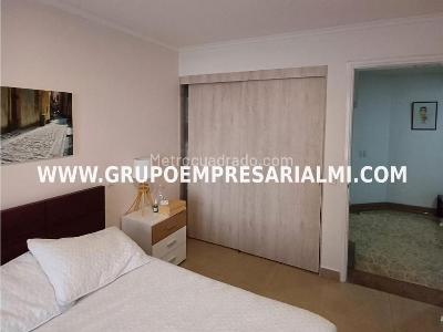 Apartamento de 3 alcobas en venta en Laureles, Medellín, 180 m² · foto 9 de 20