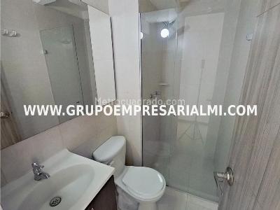 Apartamento de 2 alcobas en venta en Madera, Bello, 59 m² · foto 18 de 19