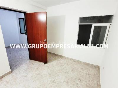 Casa de 5 alcobas en venta en Manrique, Medellín, 194 m² · foto 6 de 17