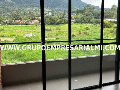 Apartaestudio en venta en Loma De Las Brujas, Envigado, 63 m² · foto 3 de 20