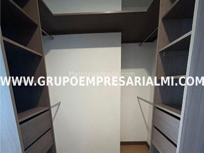 Apartaestudio en venta en Loma De Las Brujas, Envigado, 63 m² · foto 5 de 20