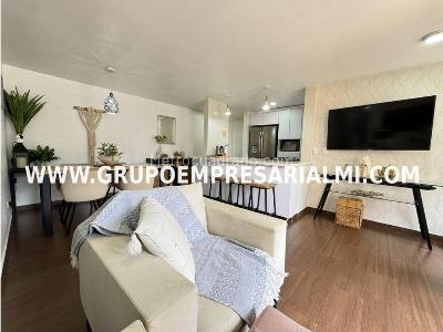 Apartamento de 3 alcobas en venta en El Poblado, Medellín, 77 m² · foto 10 de 20
