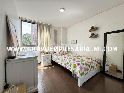 Apartamento de 3 alcobas en venta en El Poblado, Medellín, 77 m² · foto 15 de 20