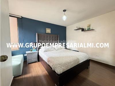 Apartamento de 3 alcobas en venta en El Poblado, Medellín, 77 m² · foto 16 de 20