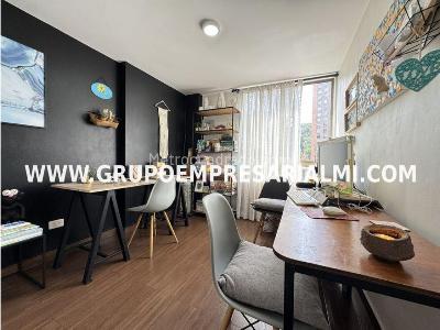Apartamento de 3 alcobas en venta en El Poblado, Medellín, 77 m² · foto 2 de 20