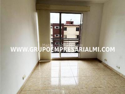 Apartamento de 3 alcobas en venta en Los Colores, Medellín, 80 m² · foto 6 de 20