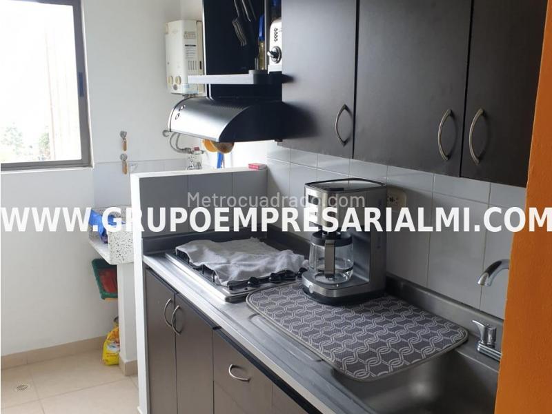 Apartamento Amoblado de 3 Alcobas en Loma del Indio - 3