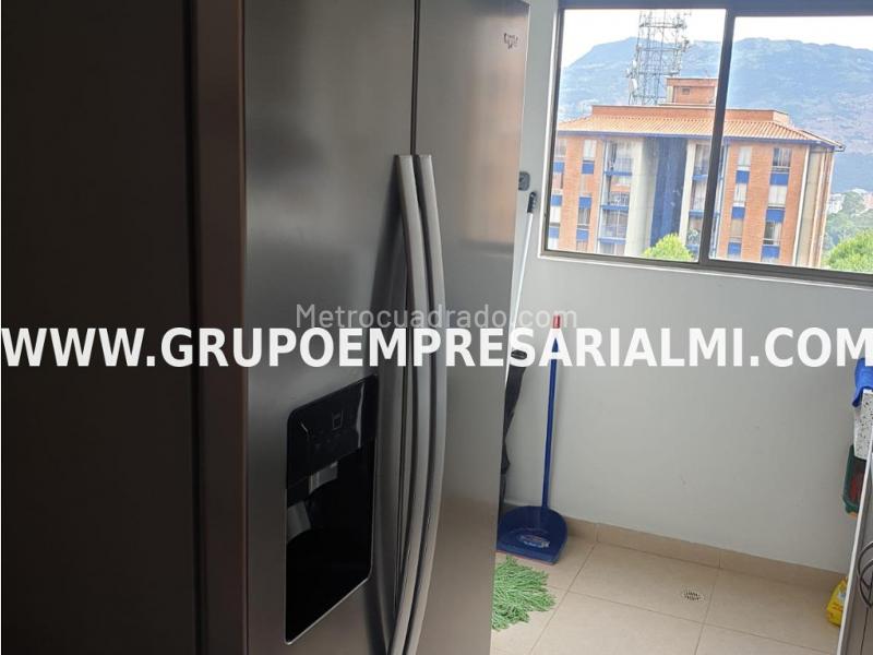 Apartamento Amoblado de 3 Alcobas en Loma del Indio - 7