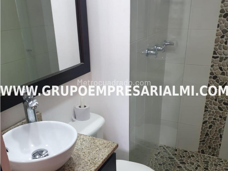 Apartamento Amoblado de 3 Alcobas en Loma del Indio - 8