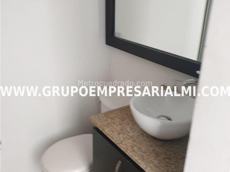 Apartamento Amoblado de 3 Alcobas en Loma del Indio - 9