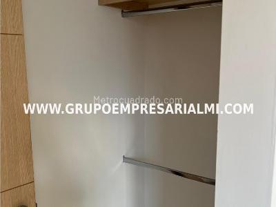 Apartamento de 3 alcobas en venta en Calle Vieja, Bello, 82 m² · foto 8 de 20