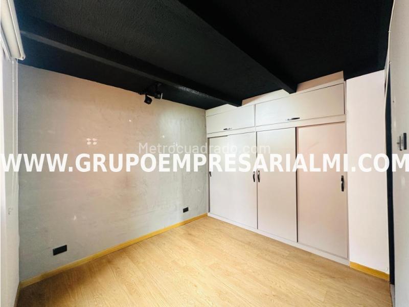22nd-Floor 3BR Apartment with Gym in Robledo Pajarito - 9