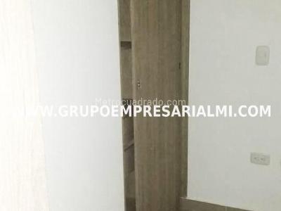 Apartamento de 2 alcobas en venta en Calle Del Banco, Sabaneta, 46 m² · foto 6 de 20