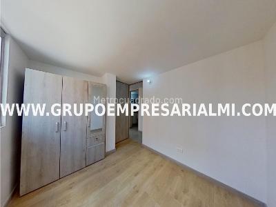 Apartamento de 3 alcobas en venta en Las Lomitas, Sabaneta, 60 m² · foto 17 de 20