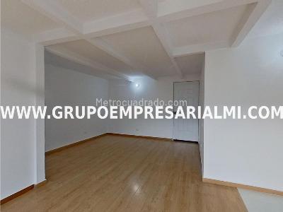 Apartamento de 3 alcobas en venta en Madera, Bello, 65 m² · foto 5 de 20
