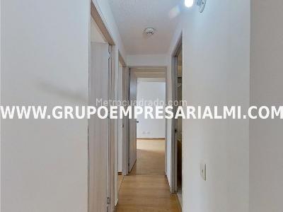 Apartamento de 3 alcobas en venta en Madera, Bello, 65 m² · foto 9 de 20