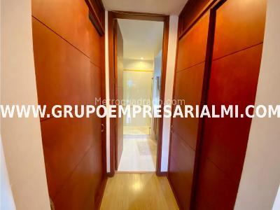Apartamento de 2 alcobas en arriendo en El Poblado, Medellín, 100 m² · foto 5 de 14