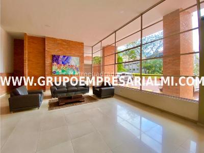Apartamento de 2 alcobas en arriendo en El Poblado, Medellín, 100 m² · foto 13 de 14
