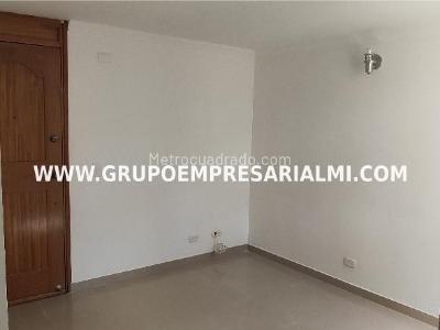 Apartamento en venta en Buenos Aires, Medellín · foto 2 de 20