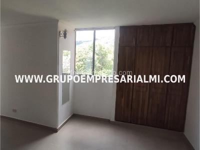 Apartamento en venta en Buenos Aires, Medellín · foto 12 de 20