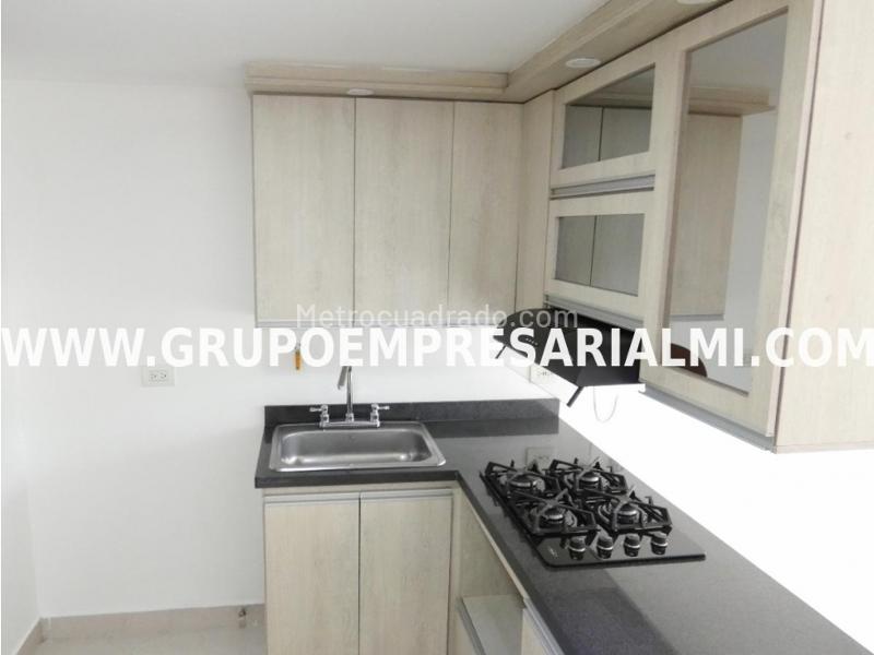 Apartamento Moderno de 2 Alcobas con Amenidades en Laureles - 3