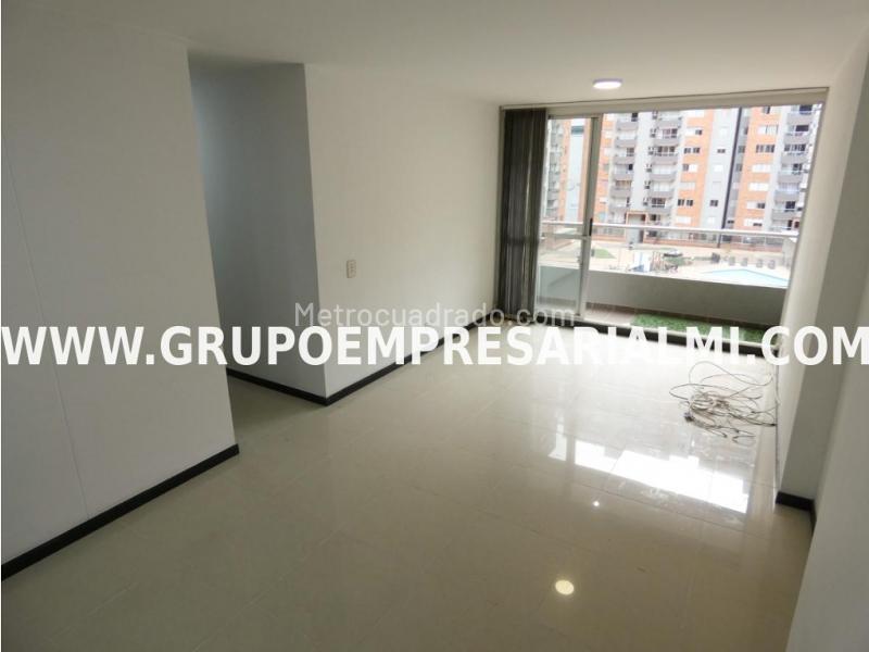 Apartamento de 3 Alcobas en Ciudad del Río, El Poblado - 2