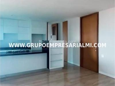 Apartamento en arriendo en El Poblado, Medellín · foto 2 de 20