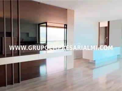 Apartamento en arriendo en El Poblado, Medellín · foto 4 de 20