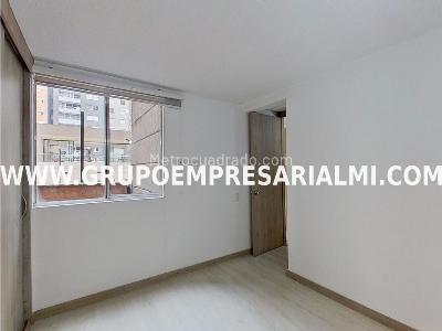 Apartamento de 2 alcobas en venta en San German, Medellín, 60 m² · foto 9 de 20