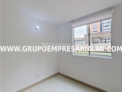 Apartamento de 2 alcobas en venta en San German, Medellín, 60 m² · foto 12 de 20