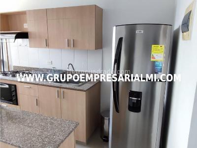 Apartamento de 3 alcobas en venta en Mayorca, Sabaneta, 52 m² · foto 2 de 20