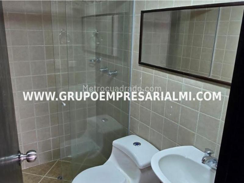 Beautiful 2BR Apartment in Loma de Los Bernal - 8