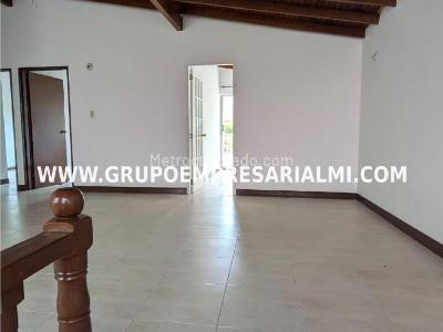 Apartamento de 3 alcobas en venta en Laureles, Medellín, 129 m² · foto 3 de 20
