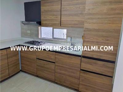 Apartamento de 3 alcobas en venta en Laureles, Medellín, 129 m² · foto 4 de 20