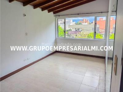 Apartamento de 3 alcobas en venta en Laureles, Medellín, 129 m² · foto 8 de 20