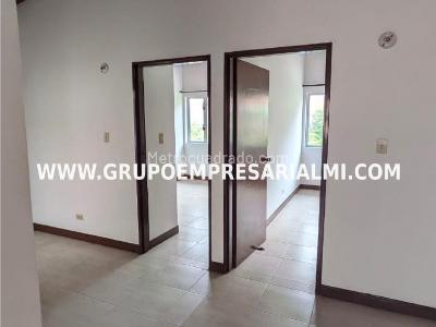 Apartamento de 3 alcobas en venta en Laureles, Medellín, 129 m² · foto 11 de 20