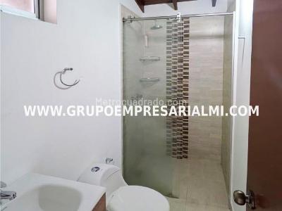 Apartamento de 3 alcobas en venta en Laureles, Medellín, 129 m² · foto 19 de 20