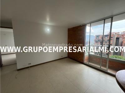 Apartamento de 2 alcobas en arriendo en El Poblado, Medellín, 54 m² · foto 2 de 20