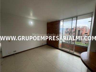 Apartamento de 2 alcobas en arriendo en El Poblado, Medellín, 54 m² · foto 3 de 20