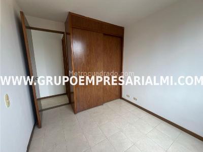 Apartamento de 2 alcobas en arriendo en El Poblado, Medellín, 54 m² · foto 10 de 20