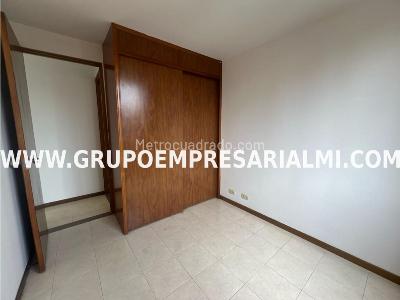 Apartamento de 2 alcobas en arriendo en El Poblado, Medellín, 54 m² · foto 11 de 20