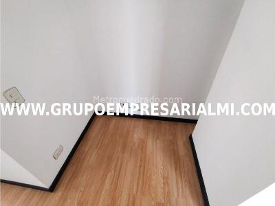 Apartamento de 3 alcobas en arriendo en El Poblado, Medellín, 75 m² · foto 8 de 20