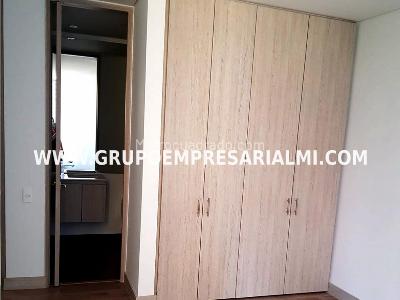 Apartamento de 3 alcobas en venta en Castropol, Medellín, 128 m² · foto 11 de 20