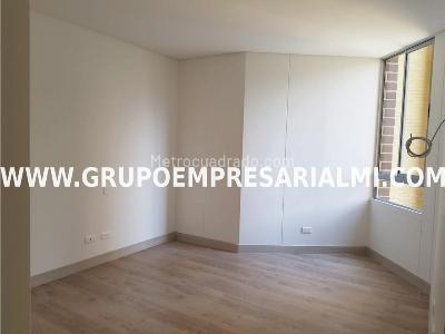 Apartamento de 3 alcobas en venta en Castropol, Medellín, 128 m² · foto 12 de 20