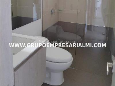 Apartamento de 3 alcobas en venta en Castropol, Medellín, 128 m² · foto 14 de 20