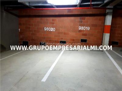 Apartamento de 3 alcobas en venta en Castropol, Medellín, 128 m² · foto 17 de 20