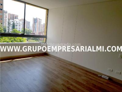 Apartamento de 3 alcobas en venta en Castropol, Medellín, 128 m² · foto 5 de 20