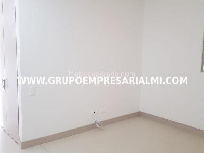 Apartamento de 3 alcobas en venta en Castropol, Medellín, 128 m² · foto 8 de 20